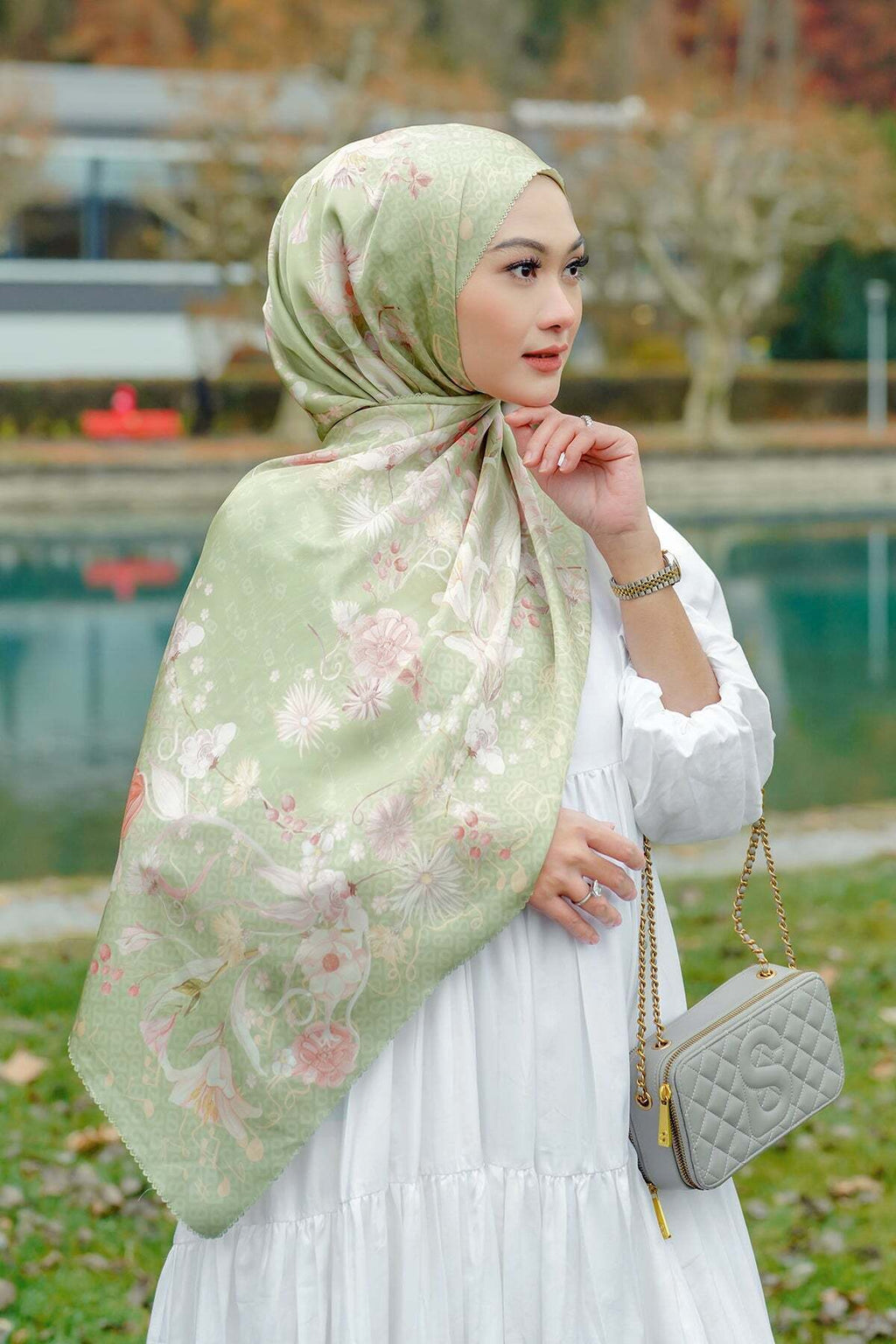 Nada Satin Shawl - Si
