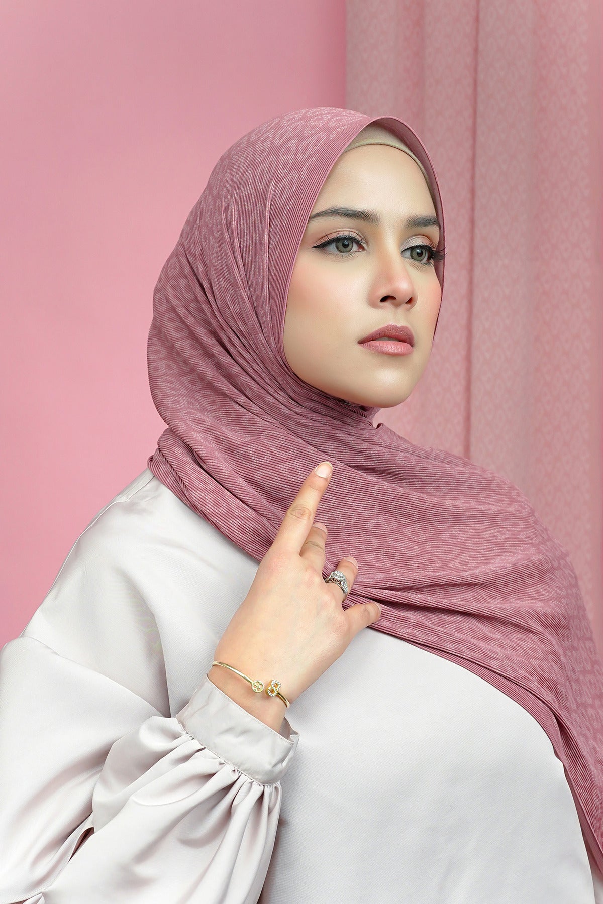 Tapis Pleated Shawl - Ash Rose