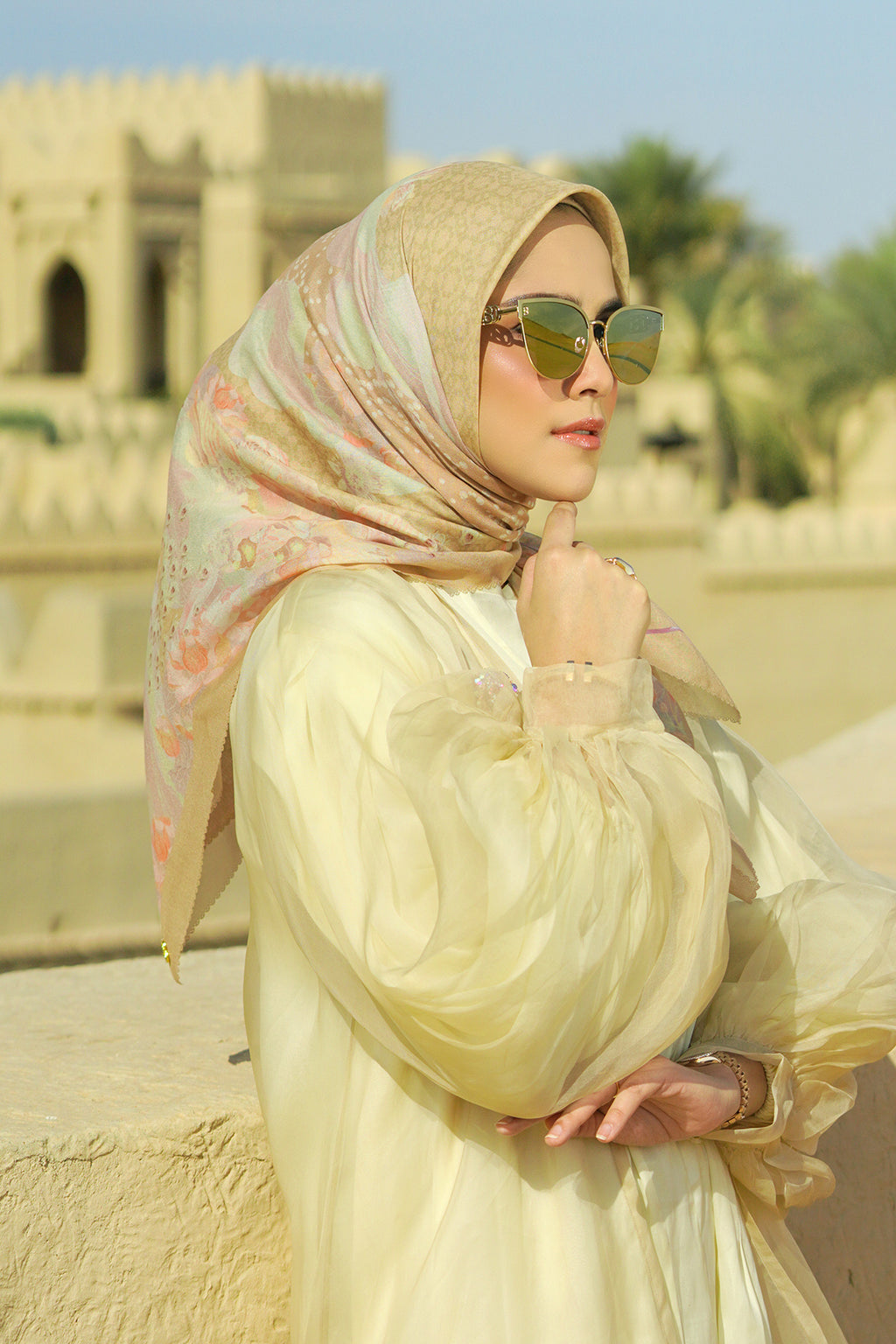 Arabian Night Square Scarf - Golden Lamp