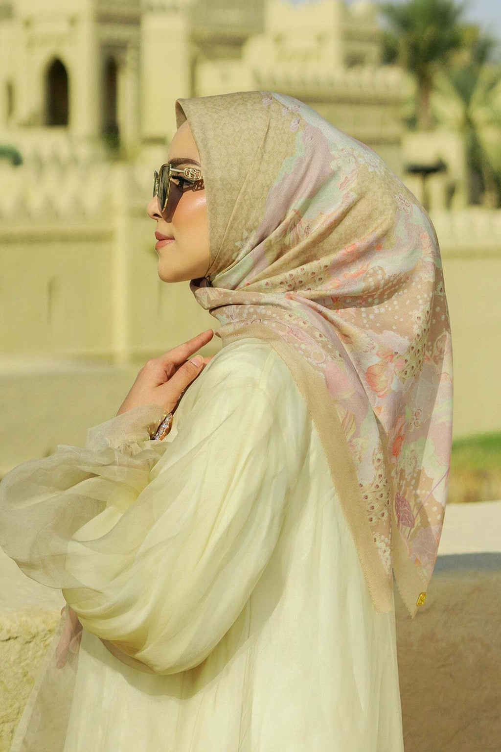 Arabian Night Square Scarf - Golden Lamp