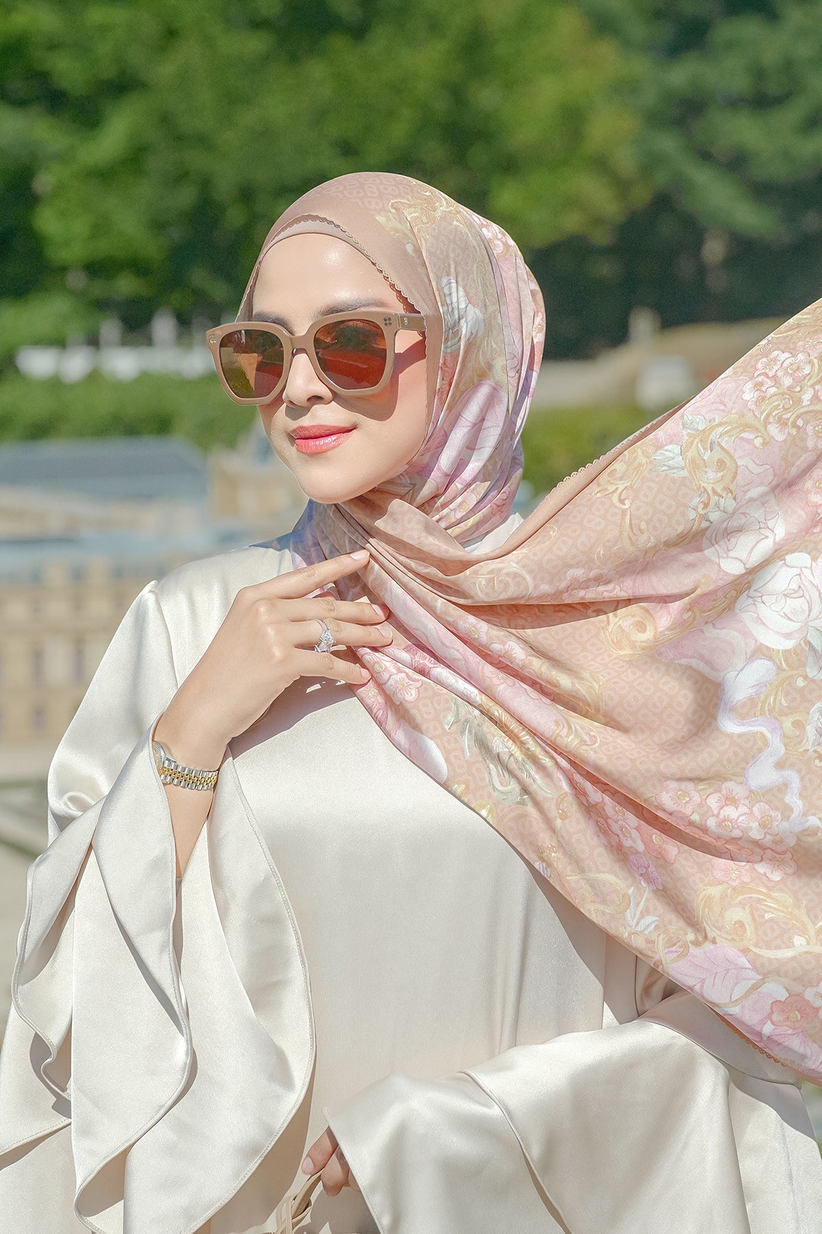 Wonderland Saten Şal - Golden Brown