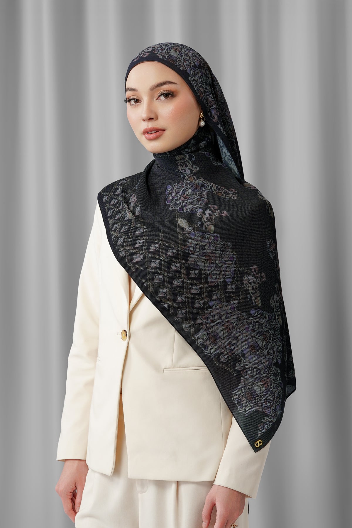 Granada Piliseli Şal - Siyah